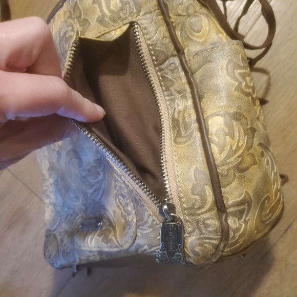 Montana West Trinity Ranch Hair-On Leather Fringe Floral Tooled Crossbody Bag. - Picture 10 of 16